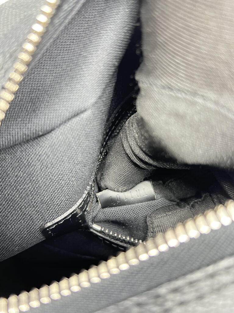 Louis Vuitton Porte Documents Voyage Damier Graphite SHW