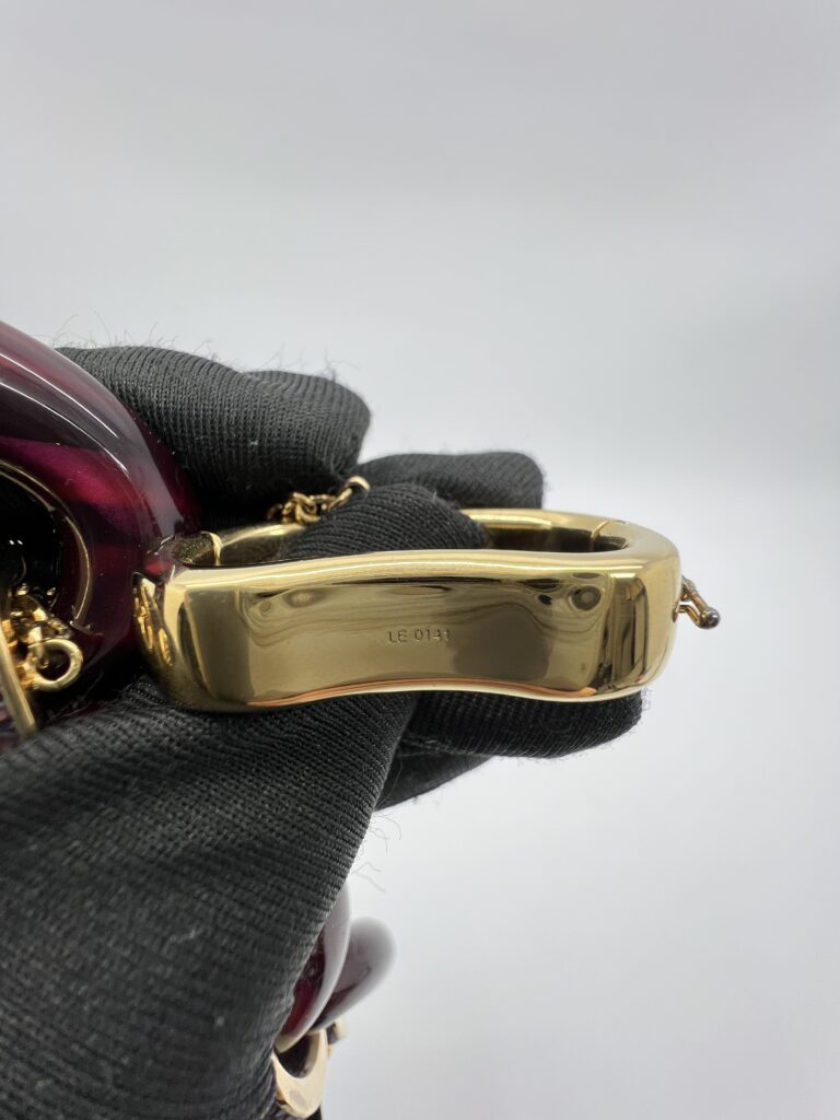 Louis Vuitton Gimme A Clue Resin Burgundy