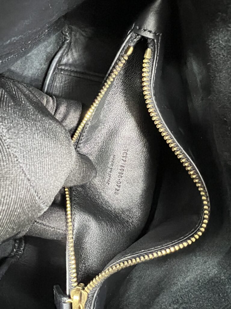 Saint Laurent LE 5 A 7 BEA Grained Leather Black GHW