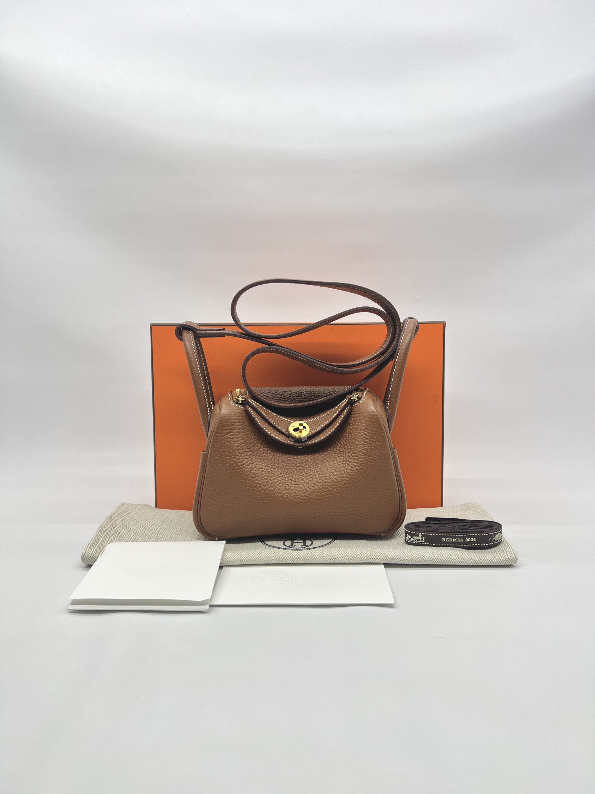 Hermes Mini Lindy Clemence Gold GHW