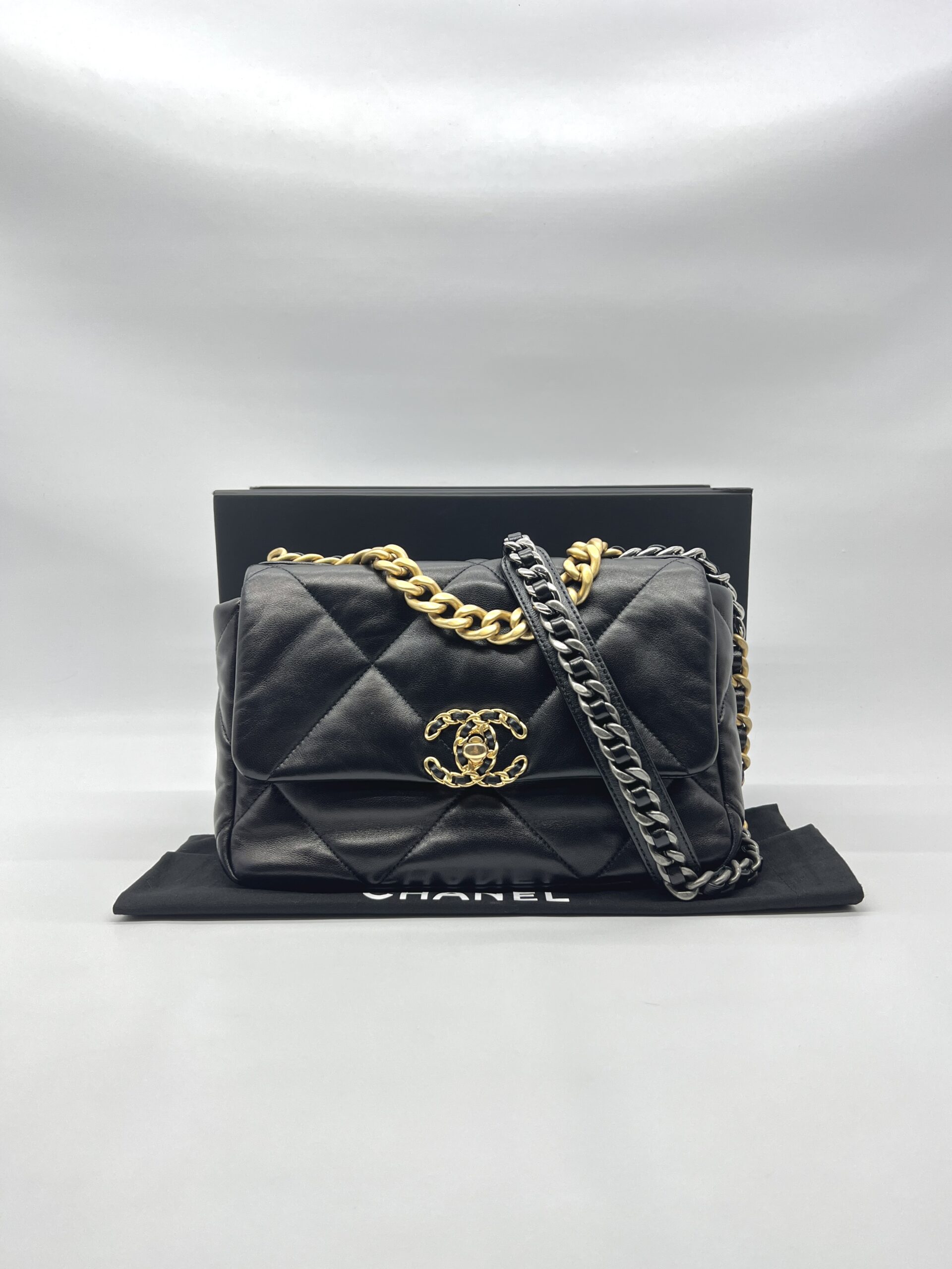 Chanel C19 Small Black GHW