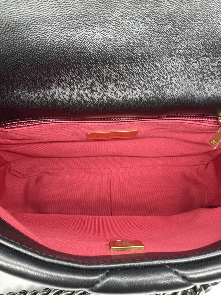 Chanel C19 Small Black GHW