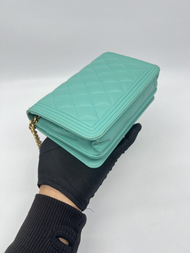 Chanel Boy Wallet On Chain Green GHW
