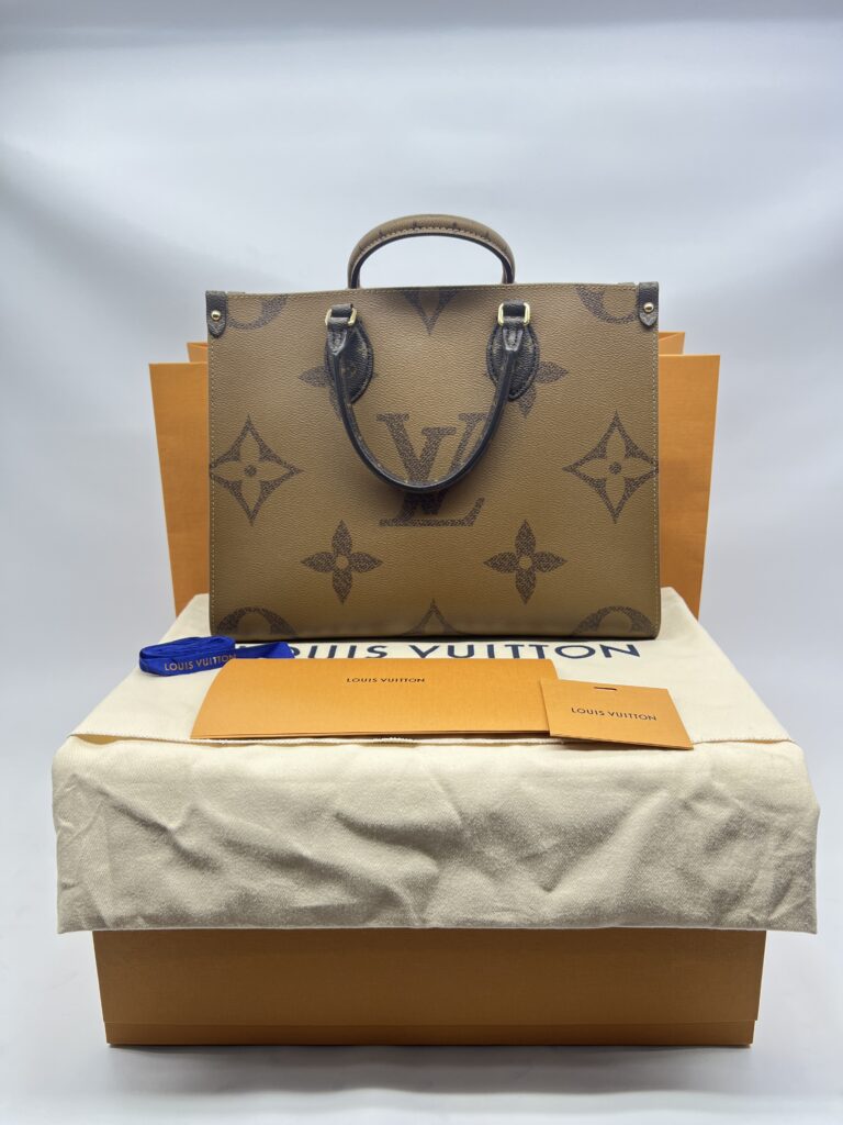 Louis Vuitton On The Go MM Giant Monogram Reverse GHW