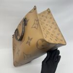 Louis Vuitton On The Go MM Giant Monogram Reverse GHW