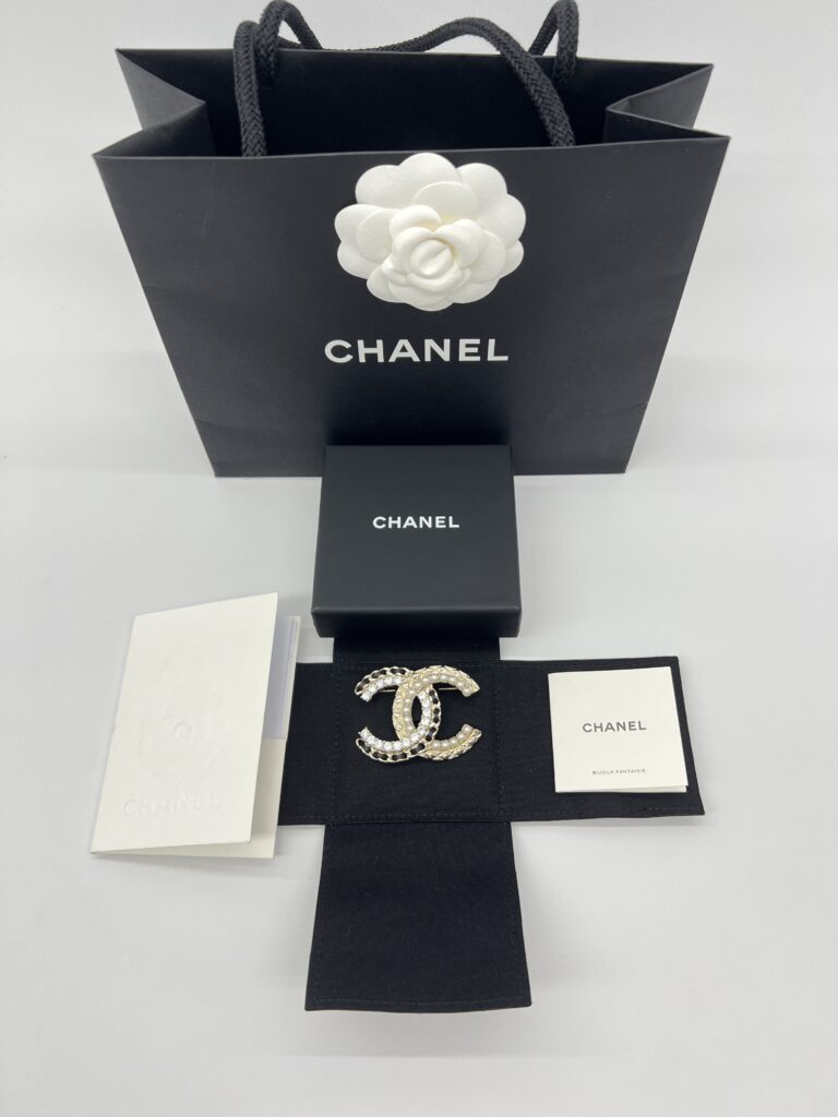 Chanel CC Crystals Pearl Leather Gold Black