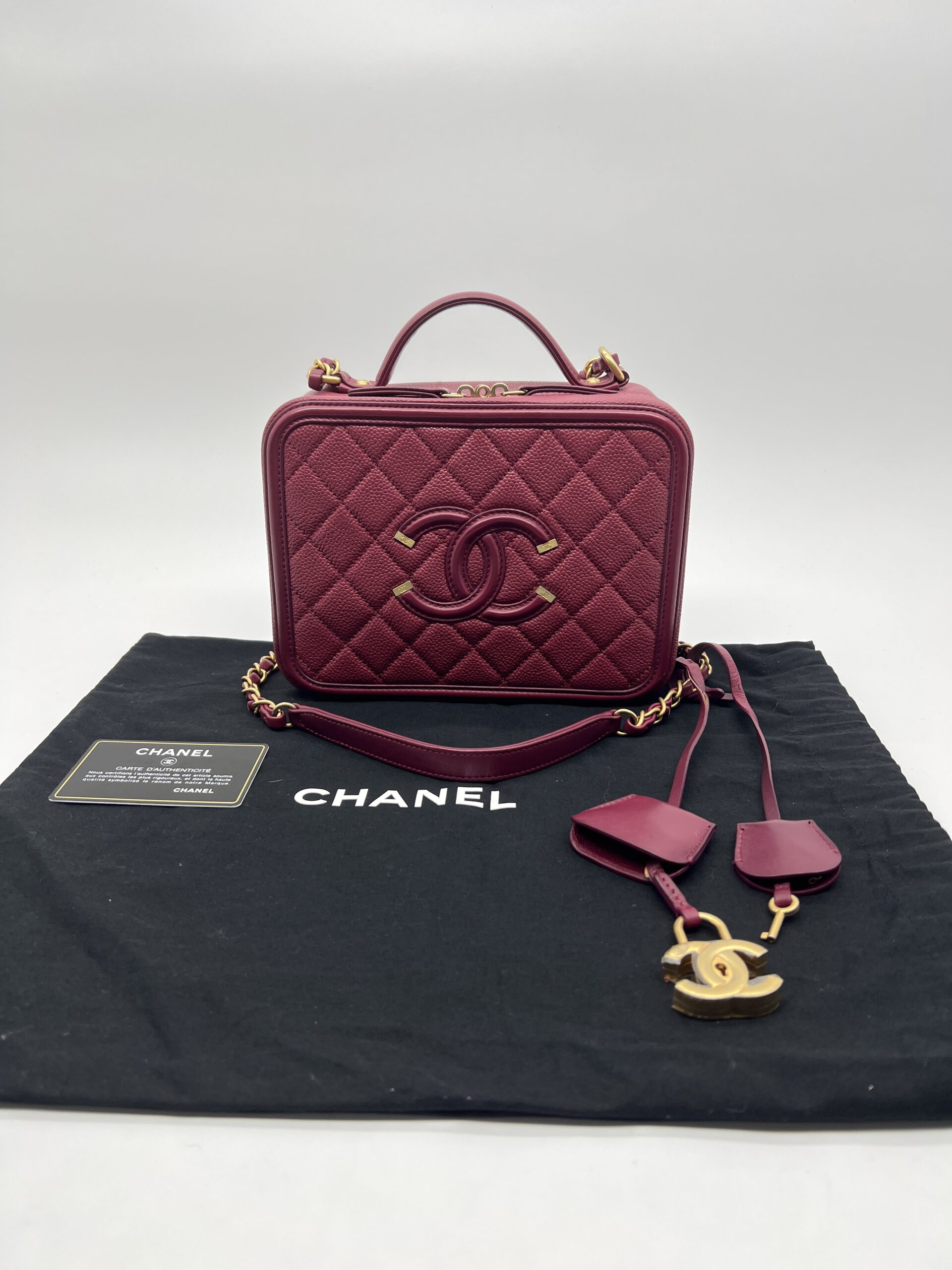 Chanel Filigree Vanity Caviar Maroon GHW