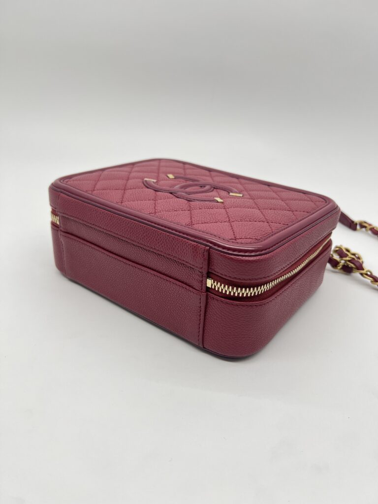 Chanel Filigree Vanity Caviar Maroon GHW