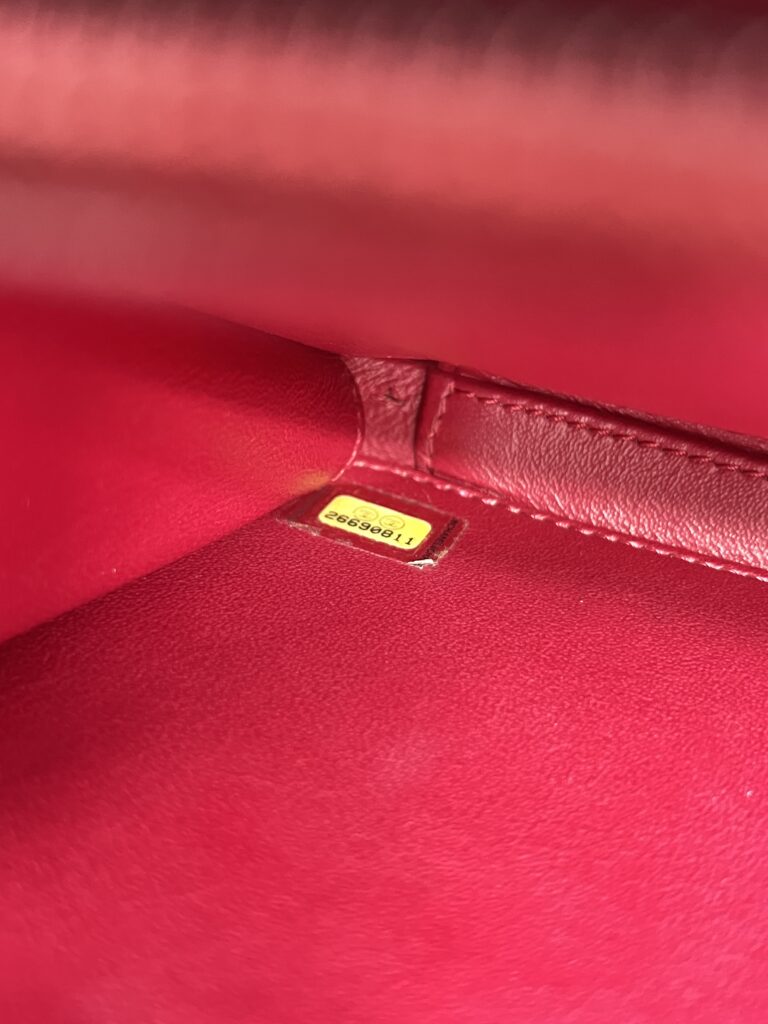 Chanel Filigree Vanity Caviar Maroon GHW