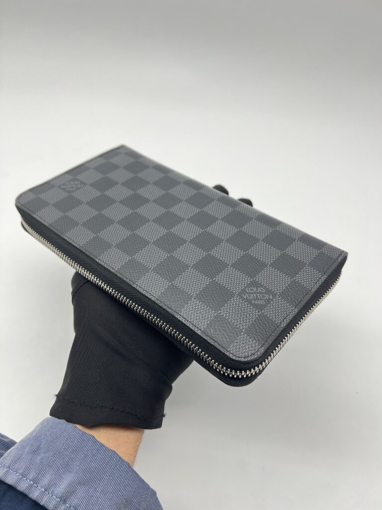 Louis Vuitton Zippy Wallet Damier Graphite SHW