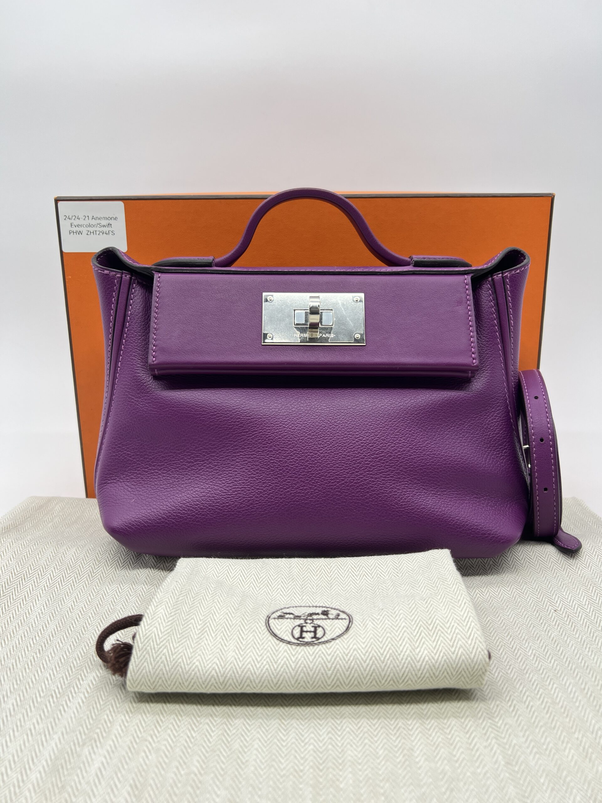 Hermes 24/24 – 21 Veau Swift Anemone GHW