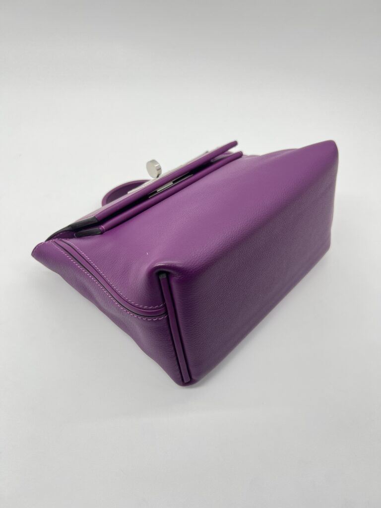 Hermes 24/24 - 21 Veau Swift Anemone GHW