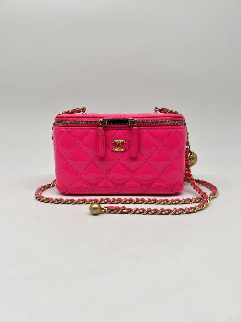 Chanel Vanity Pearl Crush Chain Vernis Neon Pink GHW