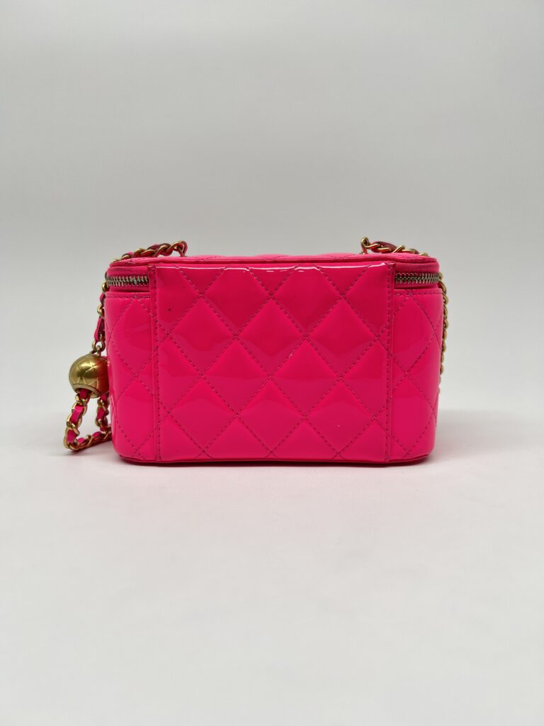 Chanel Vanity Pearl Crush Chain Vernis Neon Pink GHW