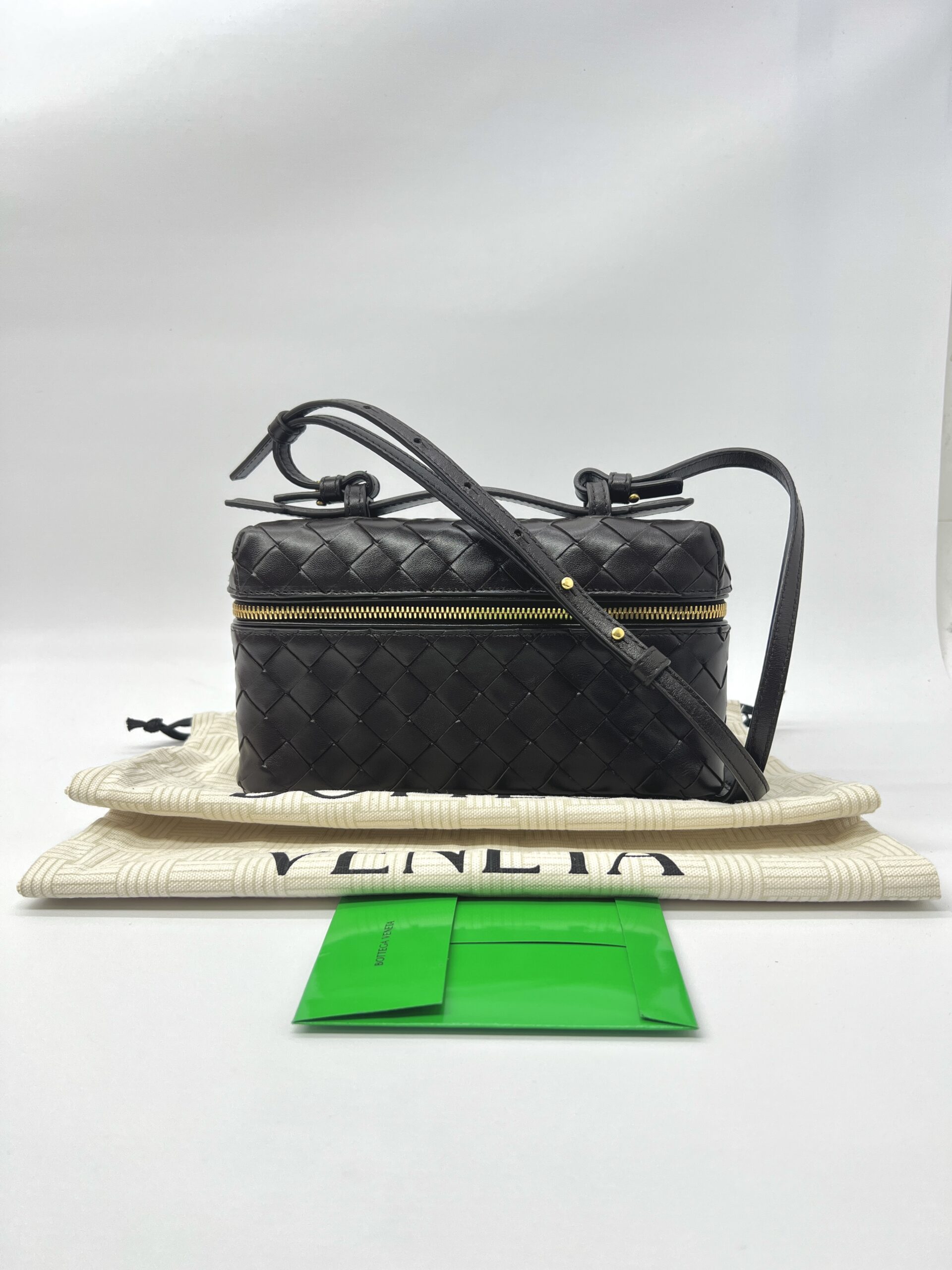 Bottega Veneta Bang Bang Vanity Case Intrecciato Fondant GHW