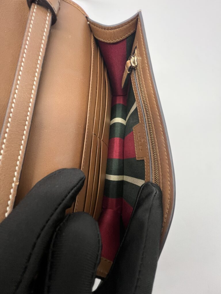 Gucci GG Emblem Continental GG Supreme Brown GHW