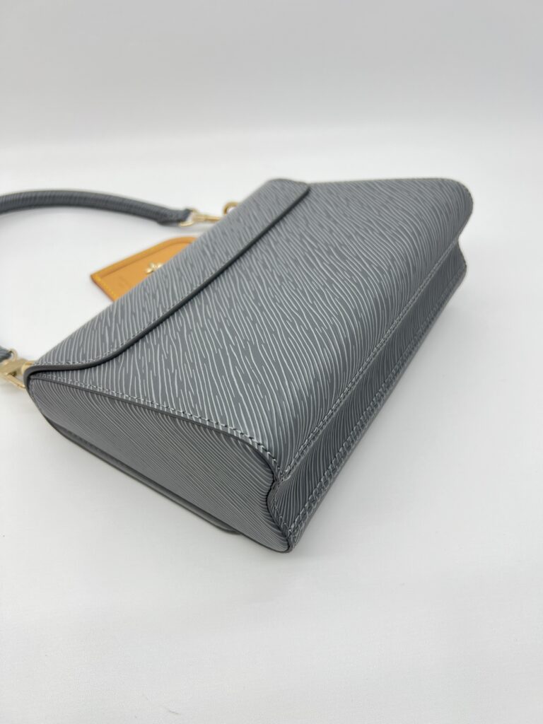 Louis Vuitton Twist MM Epi Gray GHW