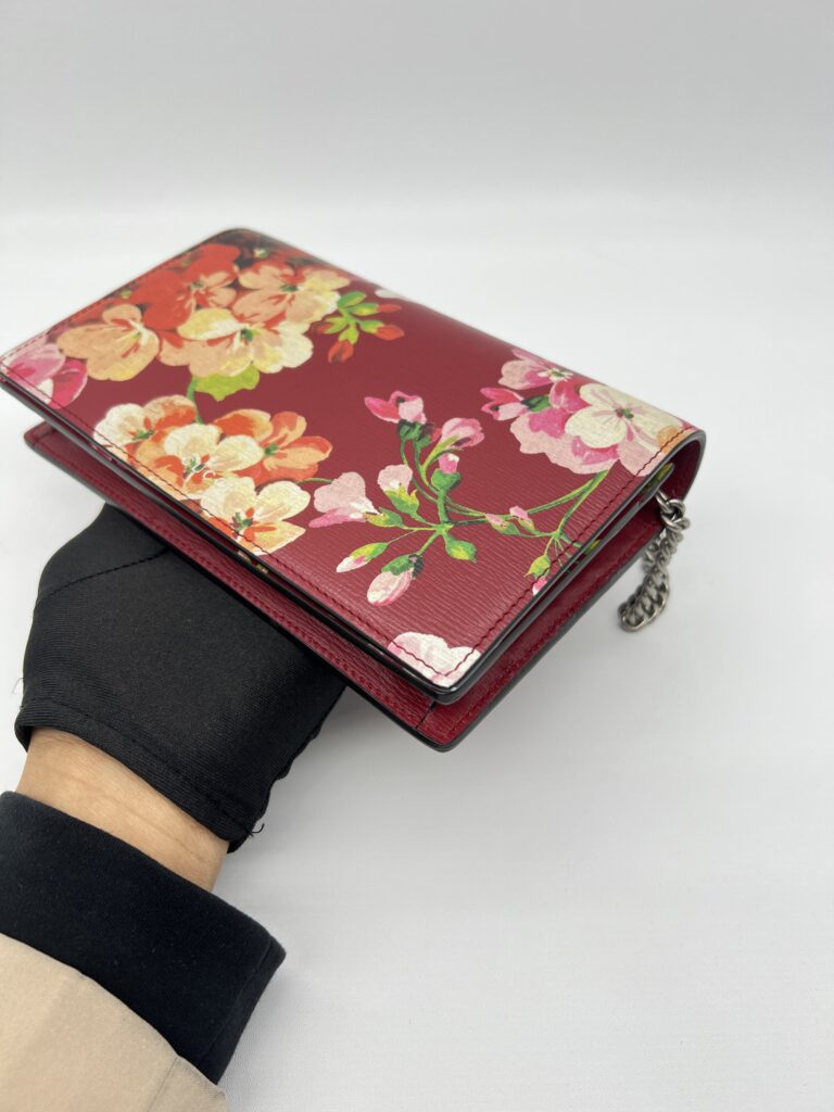 Gucci Wallet On Chain Leather Red Blooms SHW