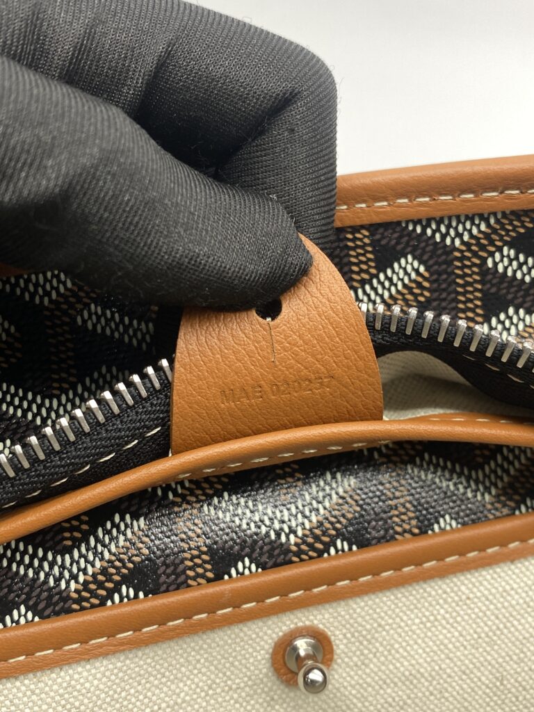 Goyard Artois MM Goyardine Noir Tan