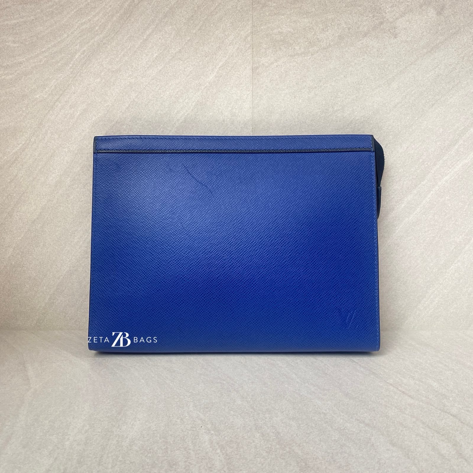 Louis Vuitton Pochette Voyage MM Taiga Cobalt Blue SHW
