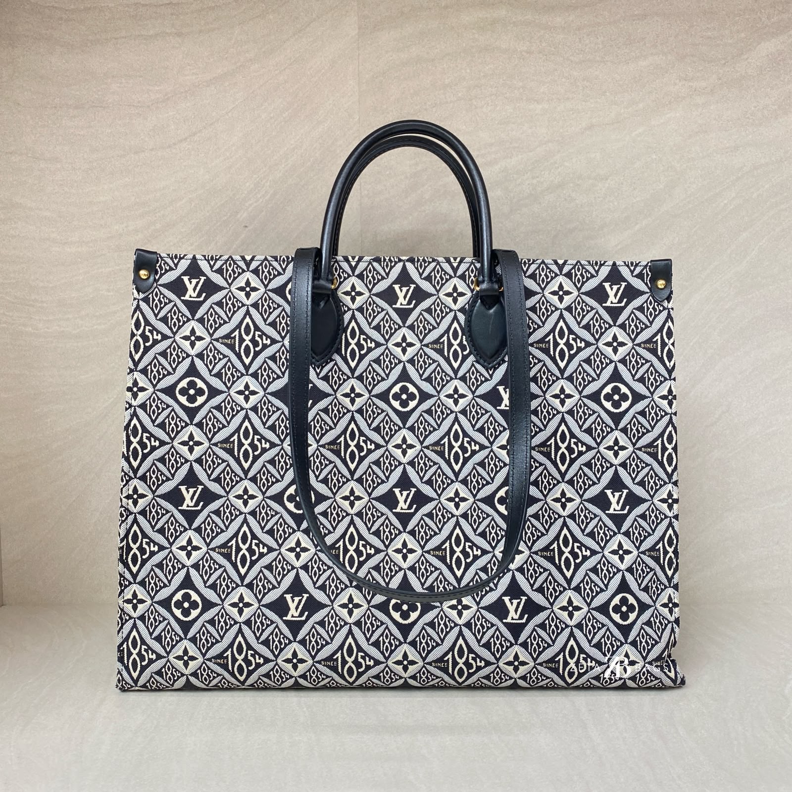 Louis Vuitton On The Go Monogram Black White 1854 GHW