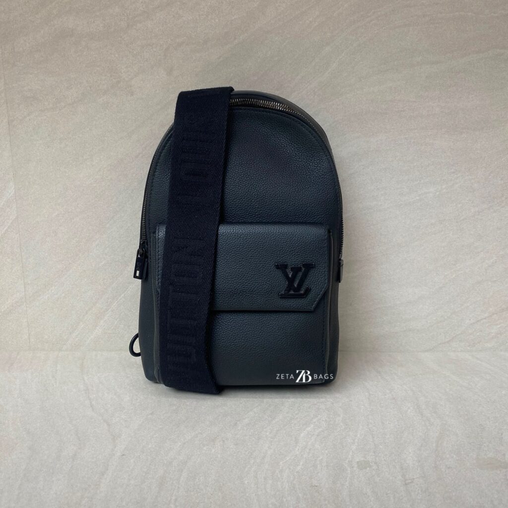Louis Vuitton Pilot Sling Bag Aerogram Noir