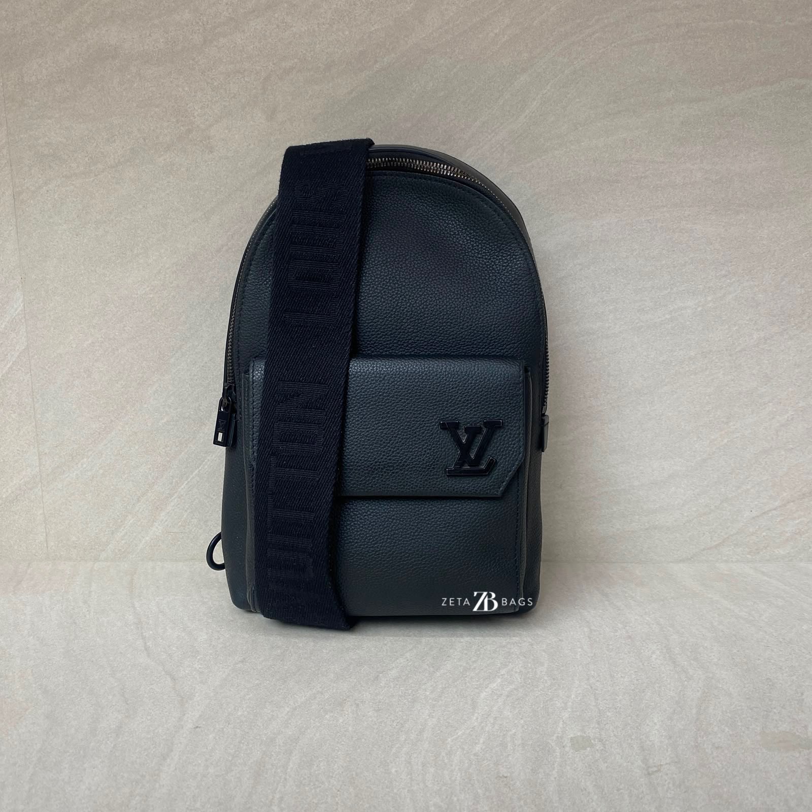 Louis Vuitton Pilot Sling Bag Aerogram Noir