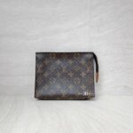 Louis Vuitton Toiletry 19 Monogram GHW
