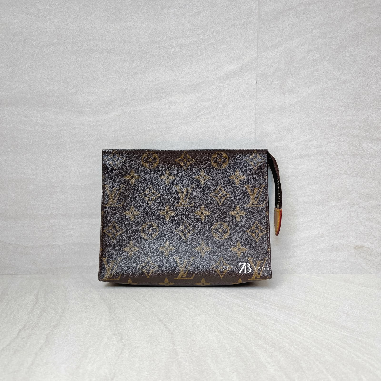 Louis Vuitton Toiletry 19 Monogram GHW