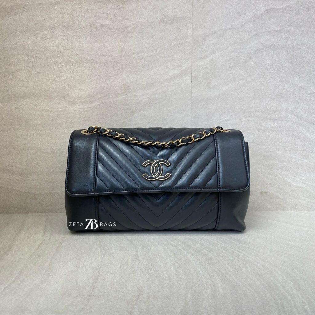 Chanel Daily Chevron Flap Black GHW