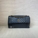 Chanel Daily Chevron Flap Black GHW