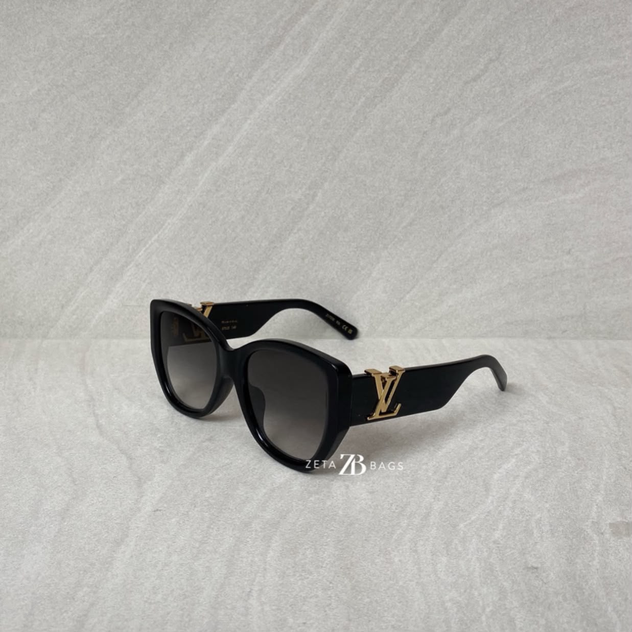 Louis Vuitton Sunglasses Icon Cat Eye Z1733E Black GHW