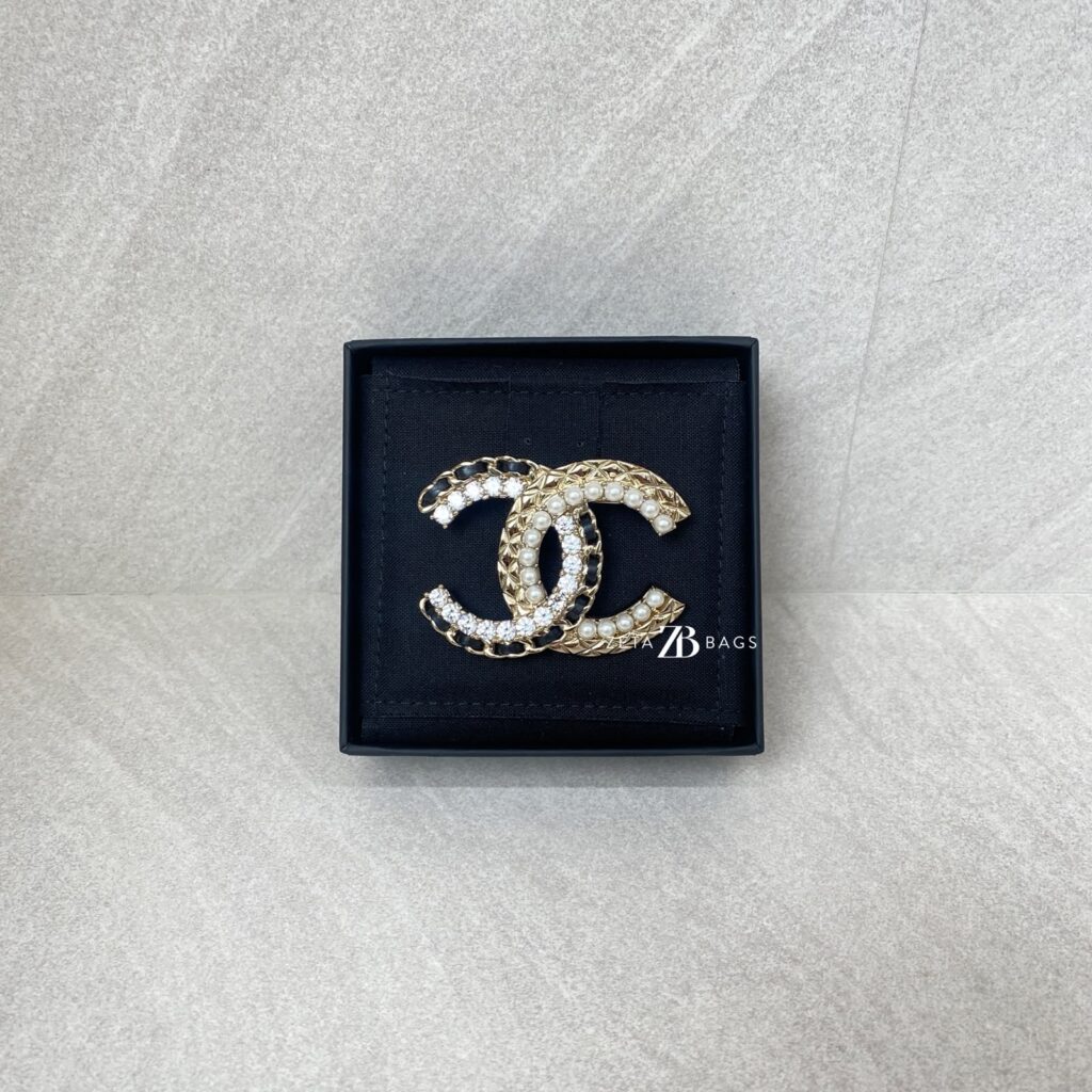 Chanel CC Crystals Pearl Leather Gold Black