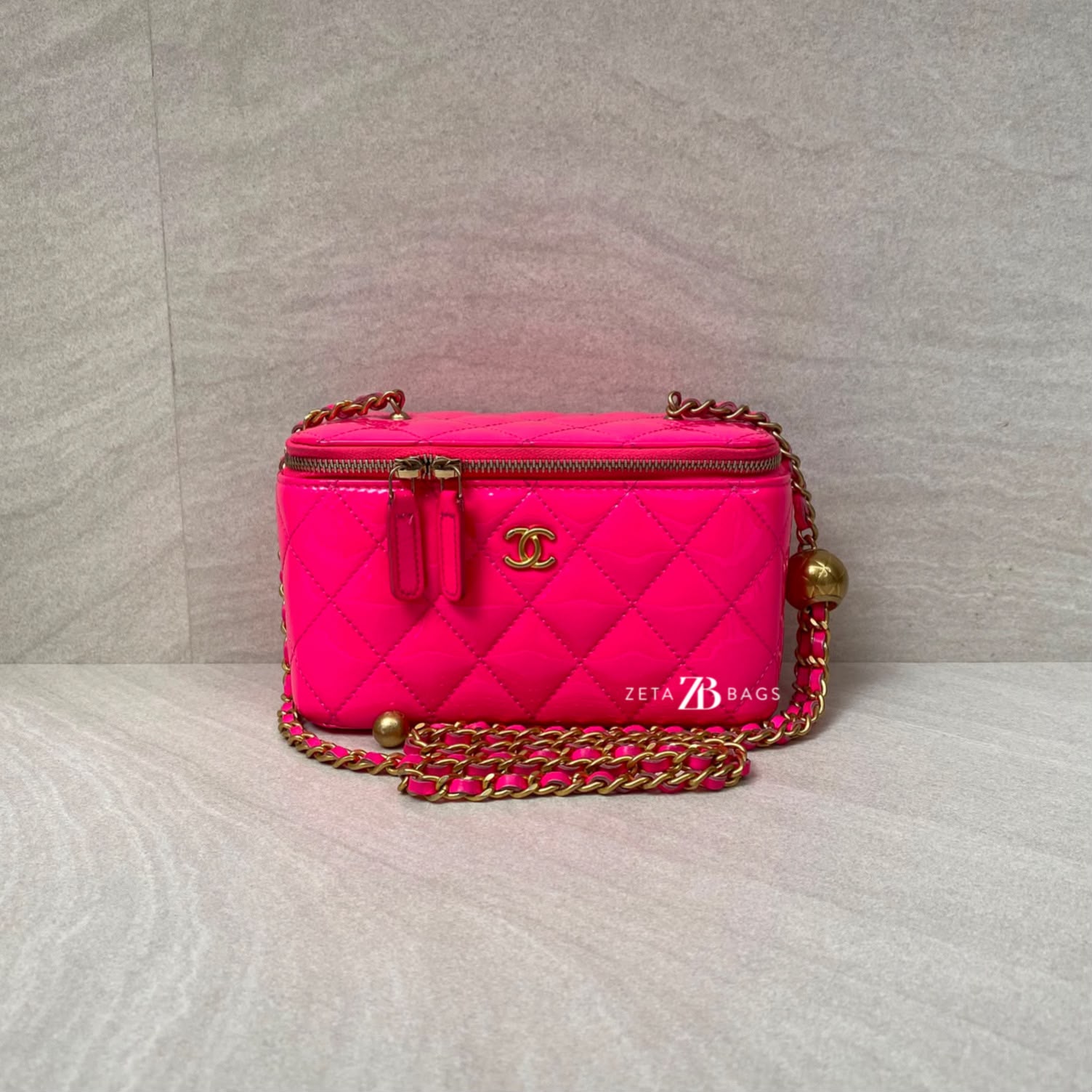 Chanel Vanity Pearl Crush Chain Vernis Neon Pink GHW