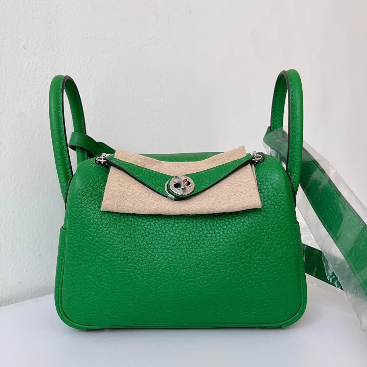 Hermès Mini Lindy II Bambou Clemence Palladium Hardware