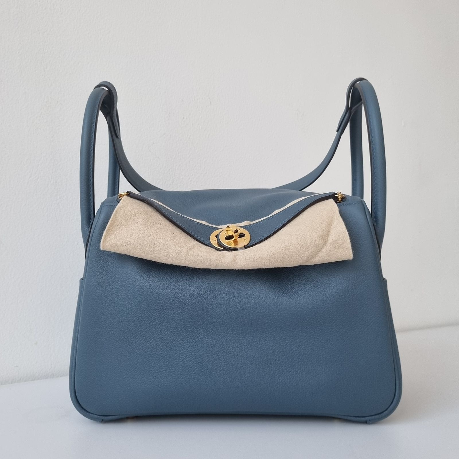 Hermes Lindy 26 Blue Tempete Evercolor Gold Hardware