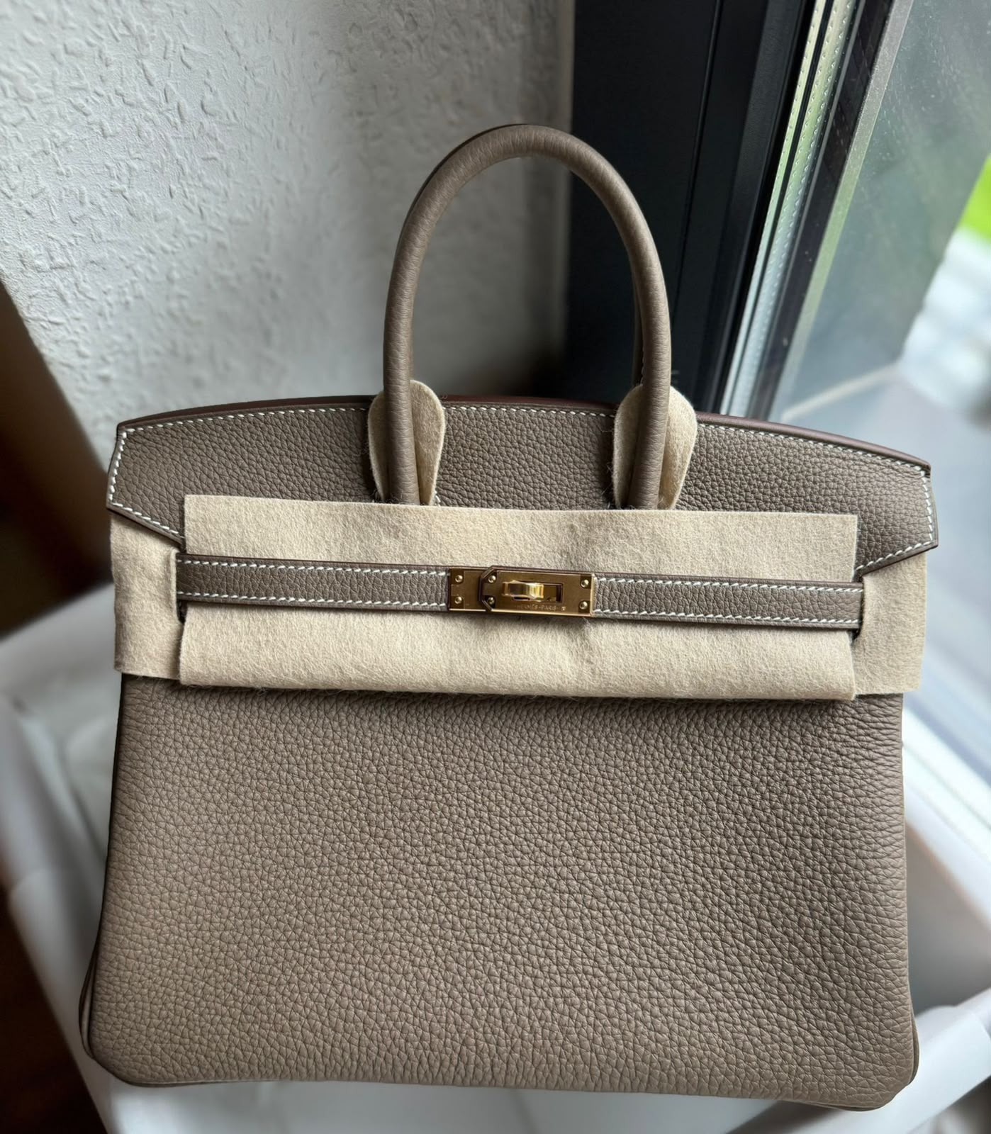 Hermes Birkin 25 Etoupe Togo Gold Hardware