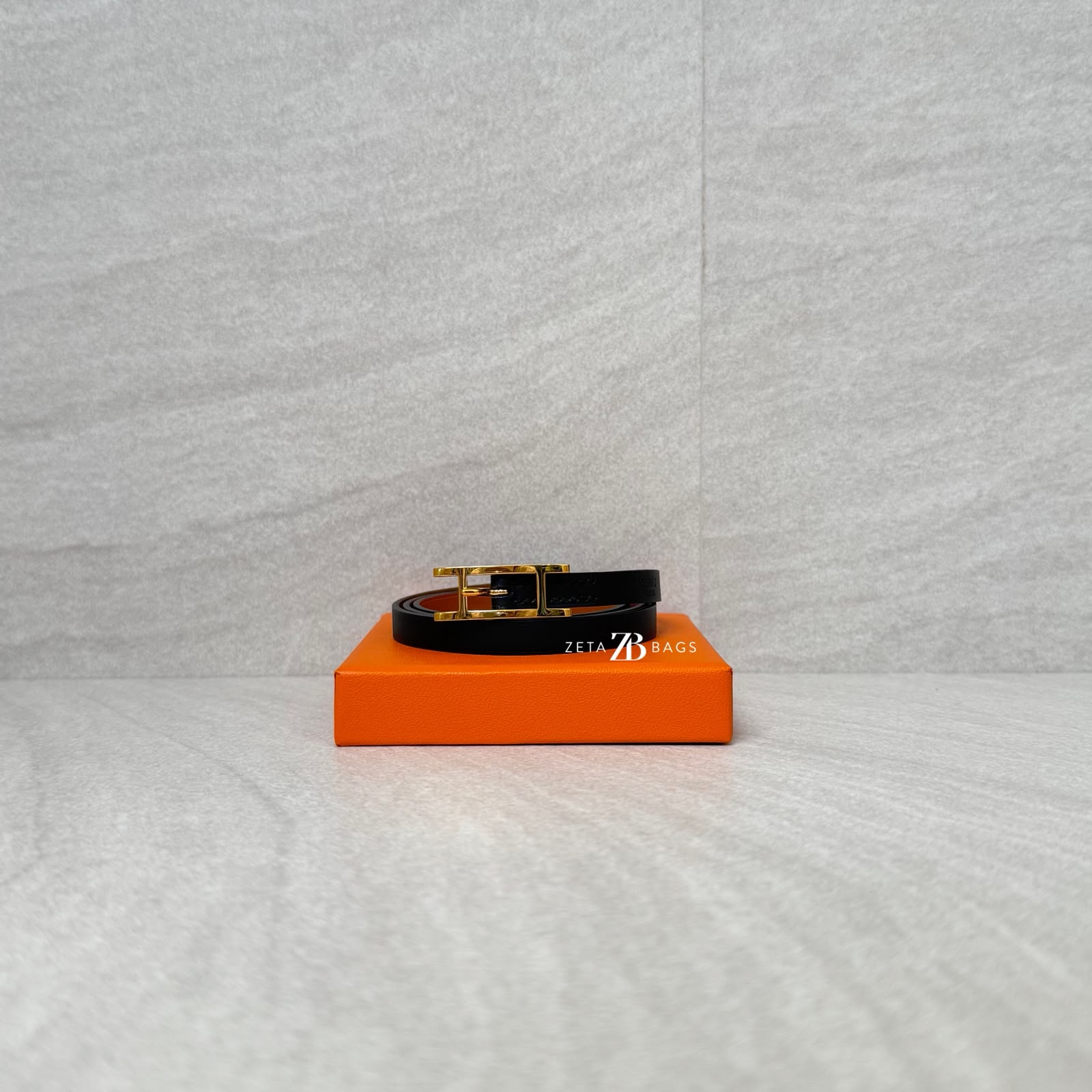 Hermes Bracelet Veau Chamonix Noir GHW