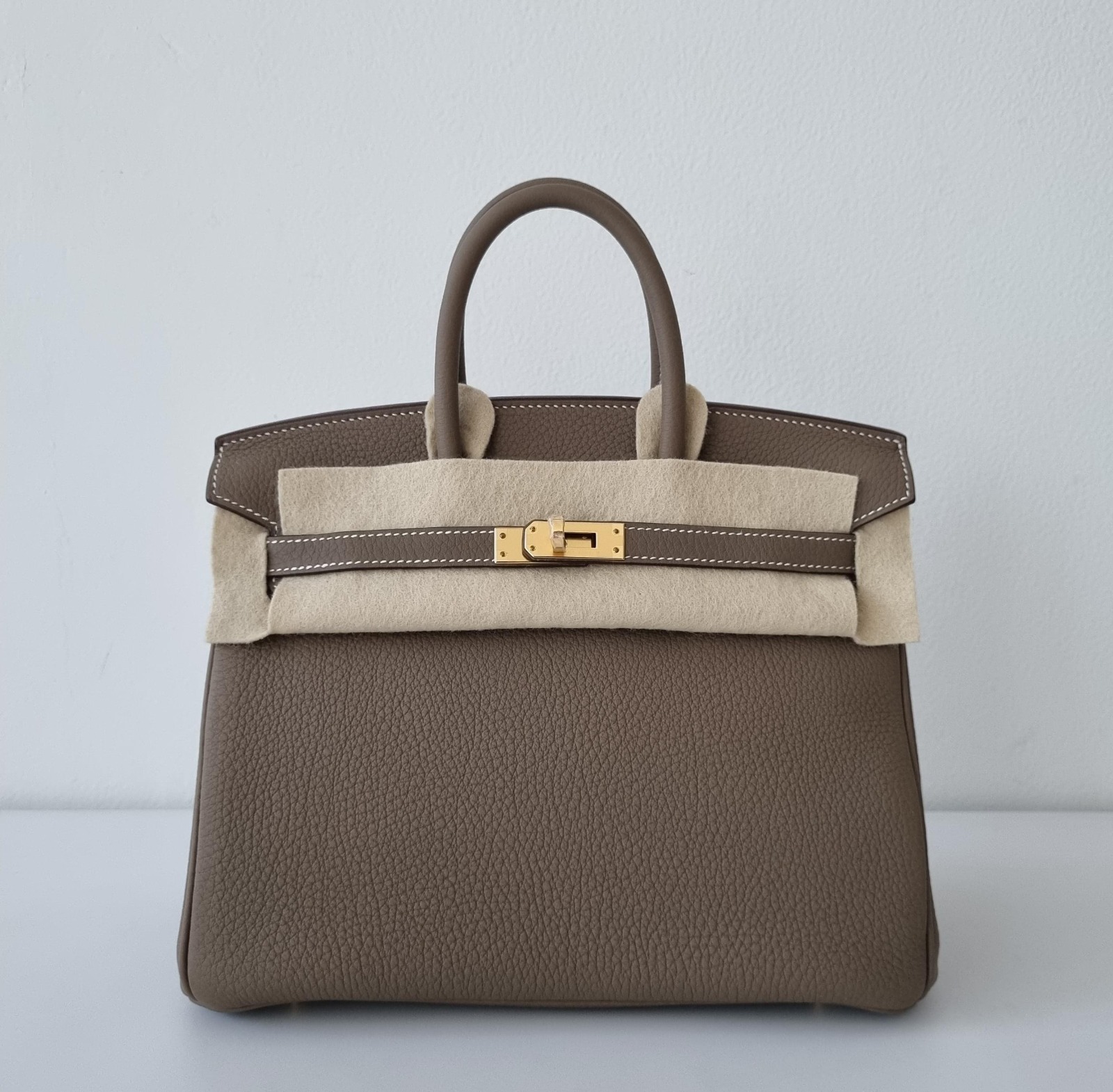 Hermes Birkin 25 Etoupe Togo Gold Hardware
