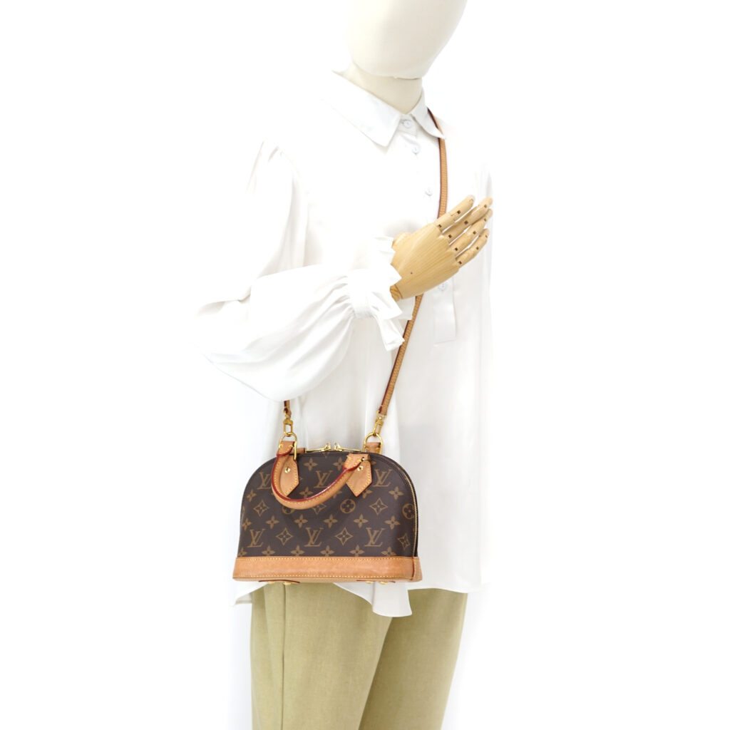 Louis Vuitton Alma BB Monogram GHW