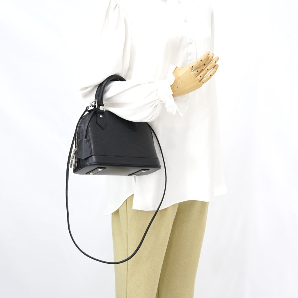 Louis Vuitton Alma BB Epi Noir SHW