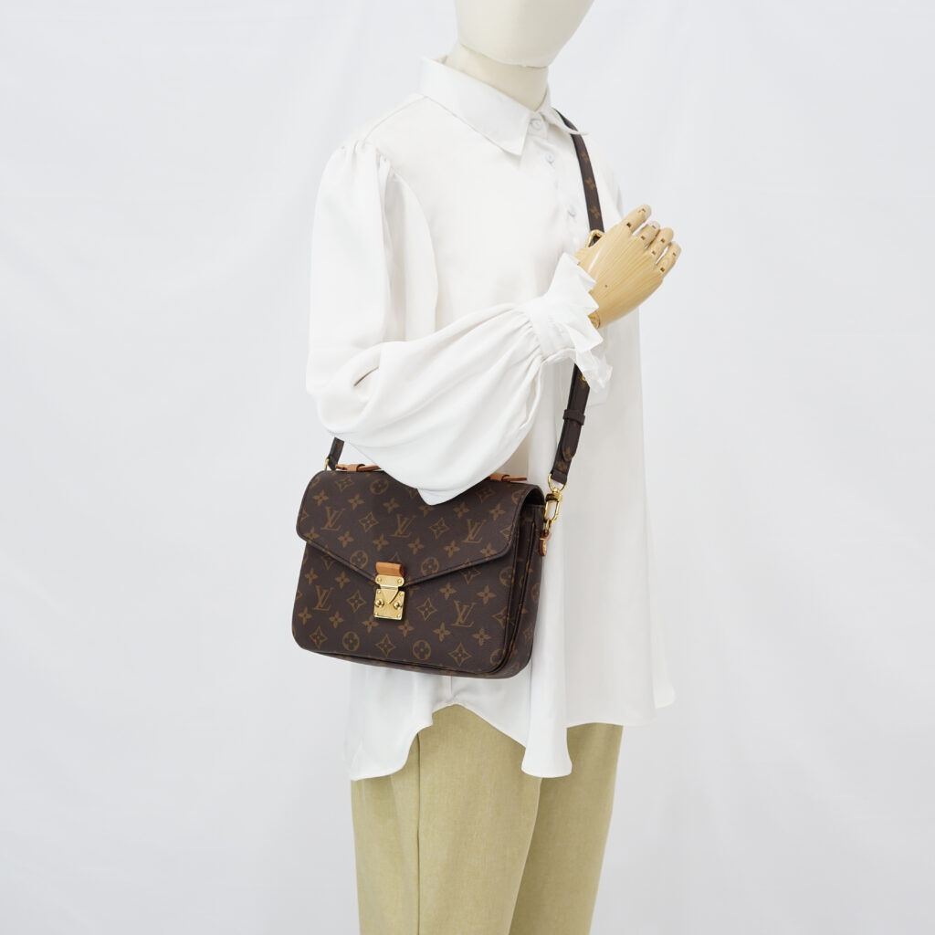 Louis Vuitton Metis MM Monogram GHW
