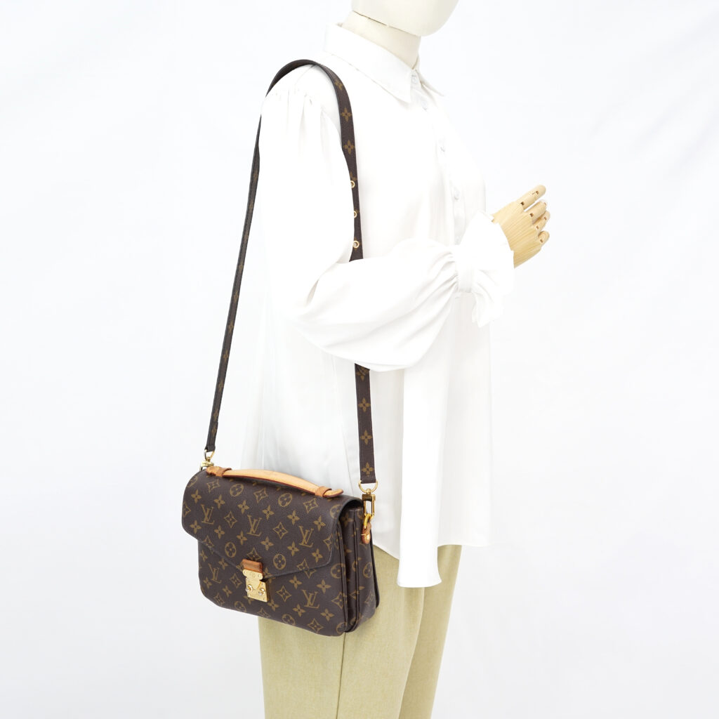 Louis Vuitton Metis MM Monogram GHW