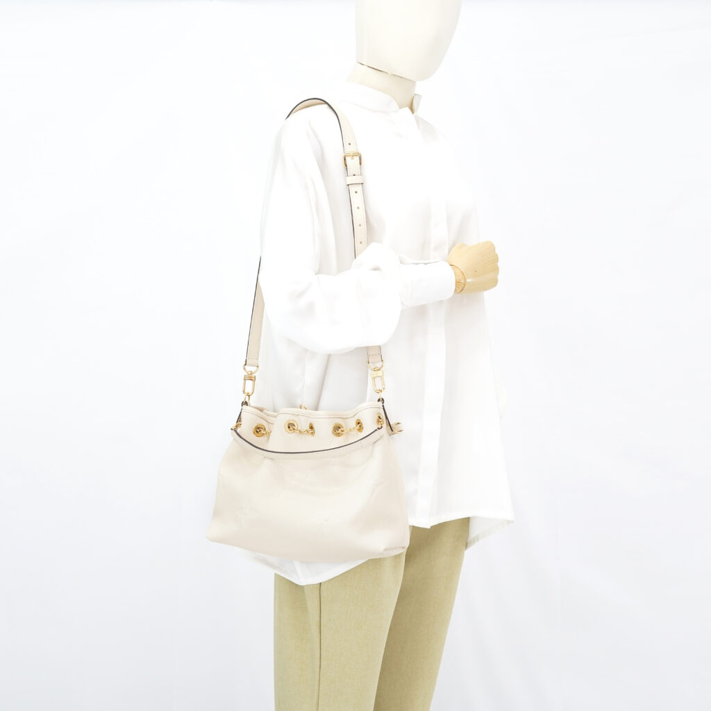 Louis Vuitton Bundle Bag Giant Monogram Empriente Creme