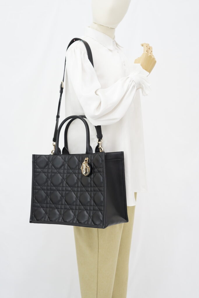 Dior Dior Book Tote Macrocannage Black GHW