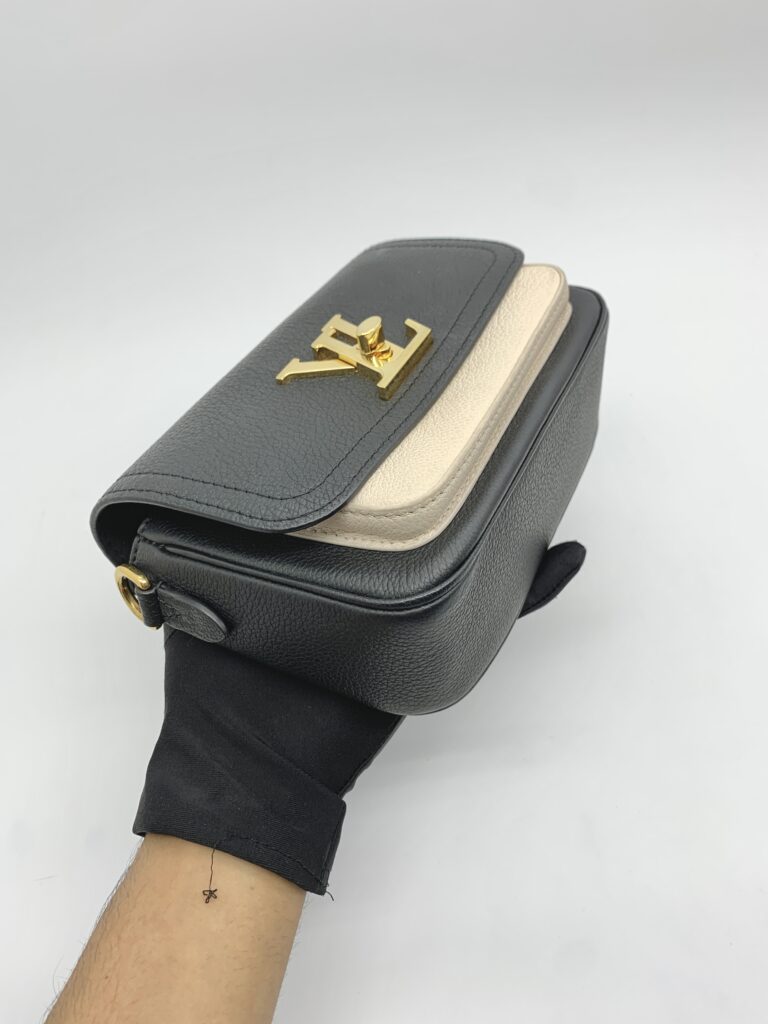 Louis Vuitton  Lockme Tender Noir GHW