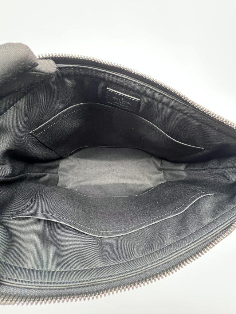 Louis Vuitton Odyssey Mesengger Monogram Eclipse SHW