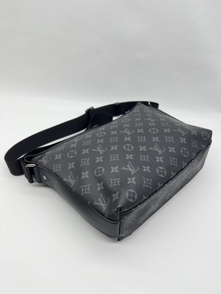 Louis Vuitton Odyssey Mesengger Monogram Eclipse SHW