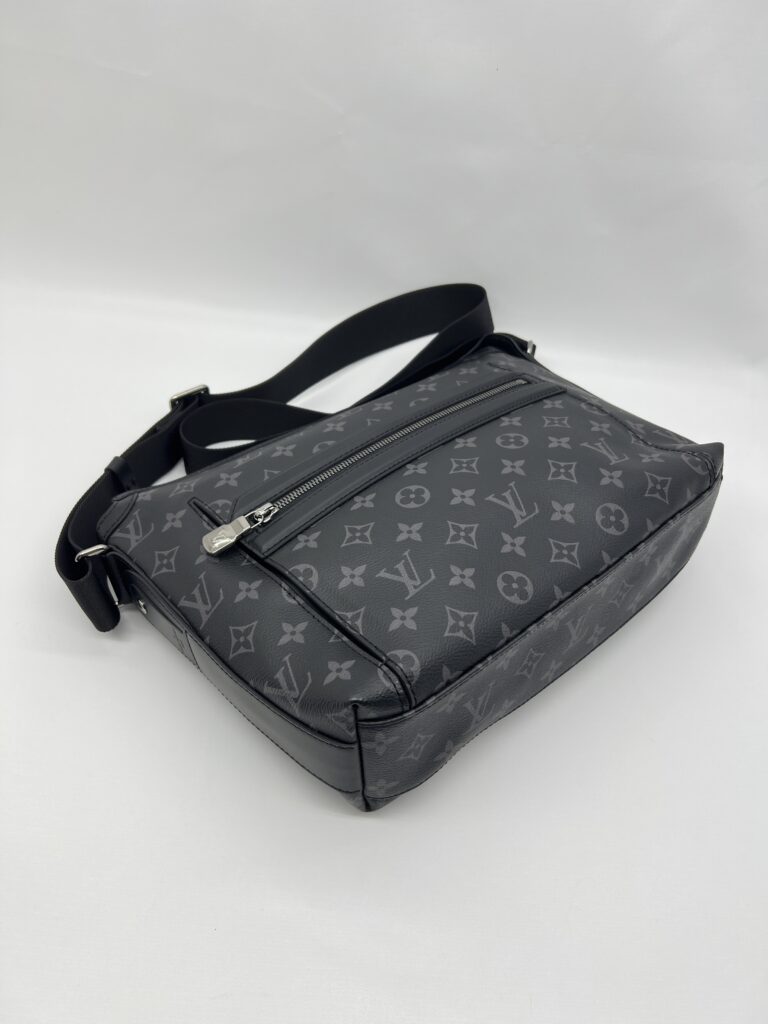 Louis Vuitton Odyssey Mesengger Monogram Eclipse SHW