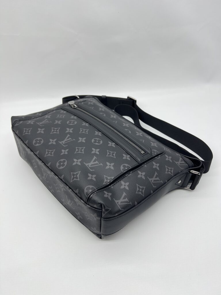 Louis Vuitton Odyssey Mesengger Monogram Eclipse SHW